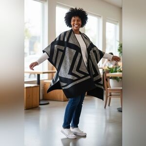 Womans Grey Black Warm Weight Cape By Original OSFA